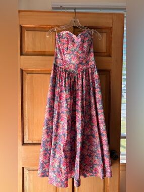 Vintage 90s Laura Ashley Floral Dress